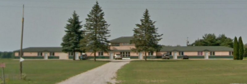 Bear Den Grocery and Motel (Hi-Land Motel & Restaurant, Hi-Land Motel) - 2018 Street View (newer photo)